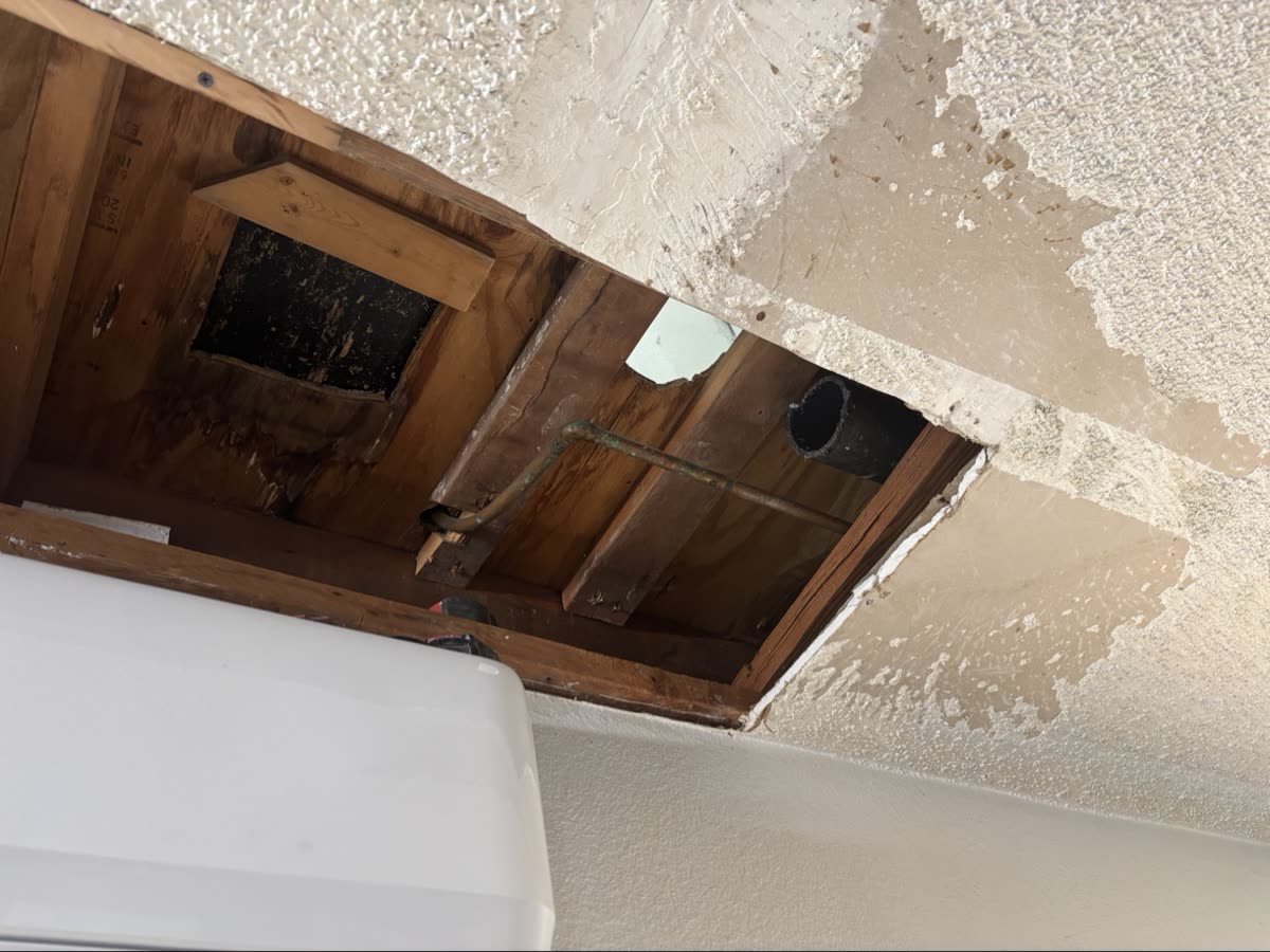 Ceiling Leak Repair / 天花板漏水维修